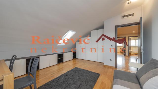 Stan, Petosoban, Prodaja, 160m2, Crveni krst, Vračar, Vilovskog