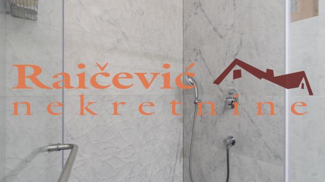 Stan, četvorosoban, Prodaja, 115m2, SC Vračar, Vračar, Juzni bulevar