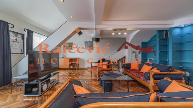 Stan, Petosoban, Prodaja, 158m2, Karadjordjev trg, Zemun, 22. oktobra