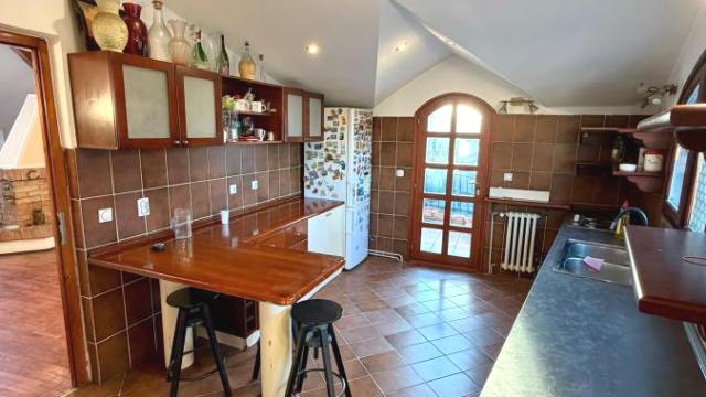 Stan, Petosoban, Izdavanje, 200m2, Skadarlija, Stari grad, Skadarska