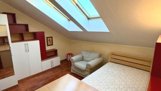 Stan, Petosoban, Izdavanje, 200m2, Skadarlija, Stari grad, Skadarska