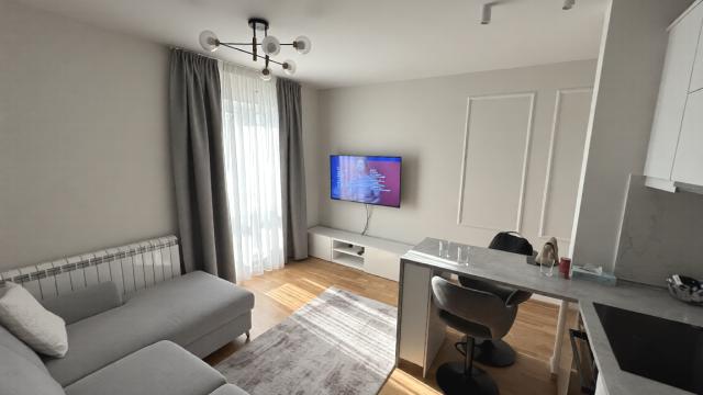 Stan, Jednoiposoban, Izdavanje, 40m2, Južni Bulevar - Vardarska