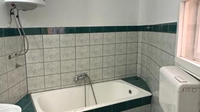 Kuća, Trosoban, Prodaja, 71m2, Širi centar, Gradska lokacija, Sremski Karlovci