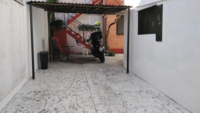 Kuća, Petosoban i veći, Prodaja, 235m2, Zemun, Cetinjska