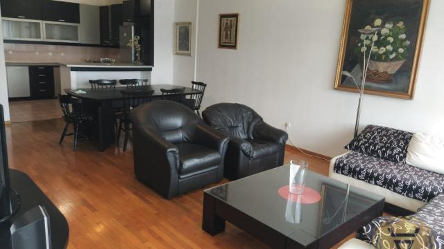 Stan, Dvosoban, Izdavanje, 78m2, Južni bulevar, Vračar, Maksima Gorkog