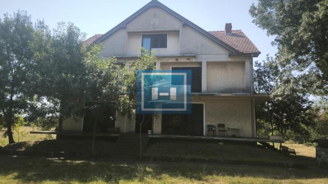 Kuća, Prodaja, 779m2, Vlaška, Okolno mesto, Ćuprija