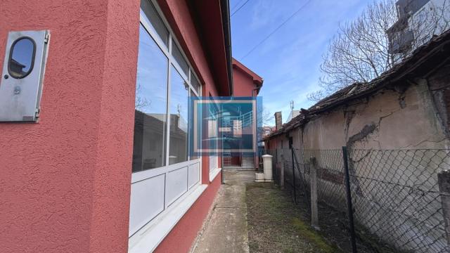 Kuća, Prodaja, 350m2, Centar, Gradska lokacija, Jagodina