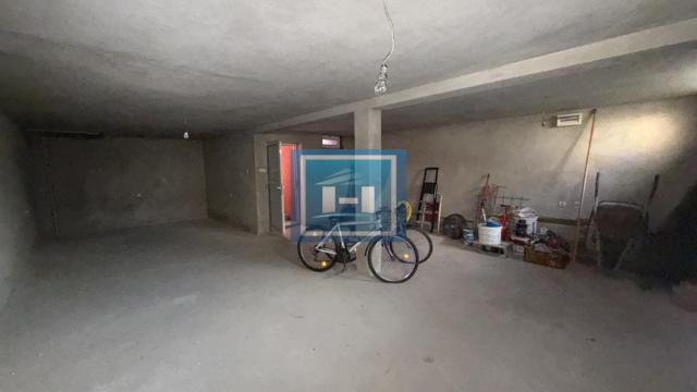 Kuća, Prodaja, 350m2, Centar, Gradska lokacija, Jagodina