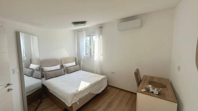 Stan, Trosoban, Izdavanje, 57m2, Sitnička