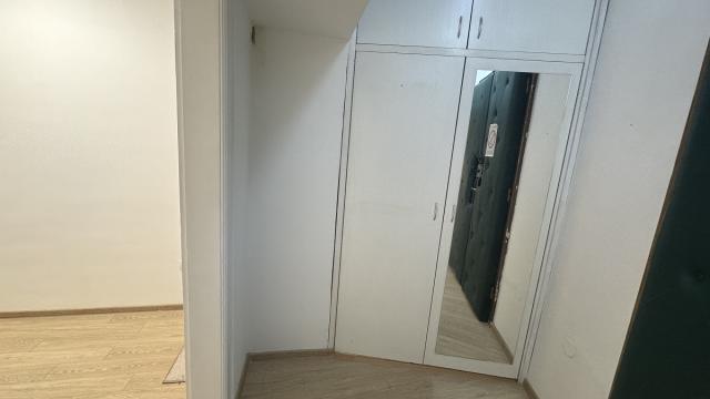 Poslovni prostor, Trosoban, Izdavanje, 72m2, Trg Nikole Pašića