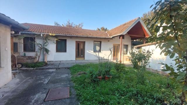 Kuća, četvorosoban, Prodaja, 224m2, Detelinara, Novi Sad, Nikole Mirkova