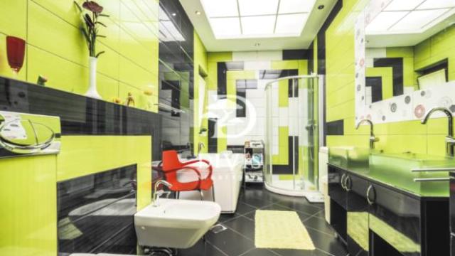 Stan, Petosoban, Prodaja, 250m2, Svetozara Markovića