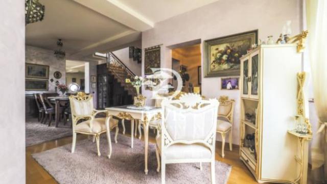 Stan, Petosoban, Prodaja, 250m2, Svetozara Markovića