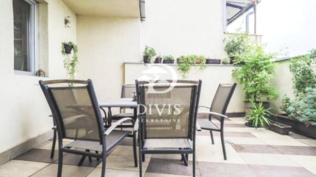 Stan, Petosoban, Prodaja, 250m2, Svetozara Markovića