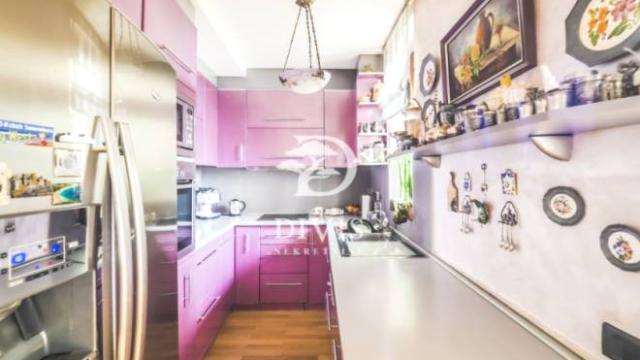 Stan, Petosoban, Prodaja, 250m2, Svetozara Markovića