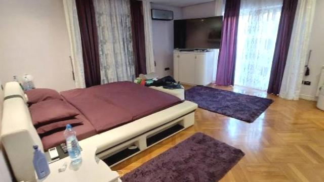 Stan, Petosoban, Prodaja, 400m2, Banovo brdo, Čukarica, Zimonjićeva