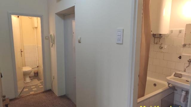 Stan, Trosoban, Prodaja, 70m2, Karaburma, Palilula, Salvadora Aljendea