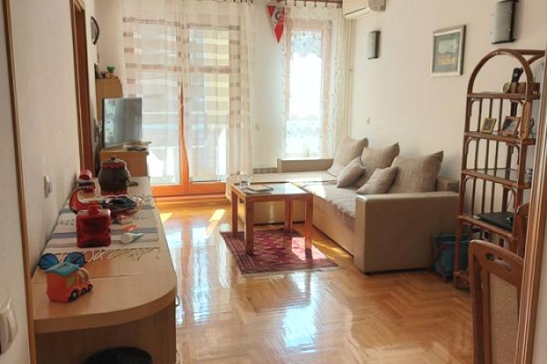 izdavanje, stanova,
kalenic-pijaca-vracar-beograd, 1049431, dvosoban-niska