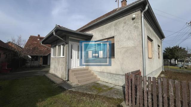 Kuća, četvorosoban, Prodaja, 304m2, Krušar, Okolno mesto, Ćuprija