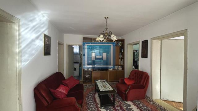 Kuća, četvorosoban, Prodaja, 304m2, Krušar, Okolno mesto, Ćuprija