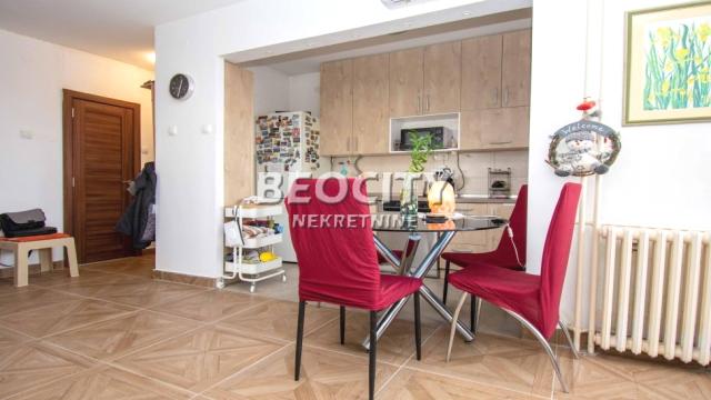 Stan, Trosoban, Prodaja, 72m2, Gornji grad, Zemun, Banijska