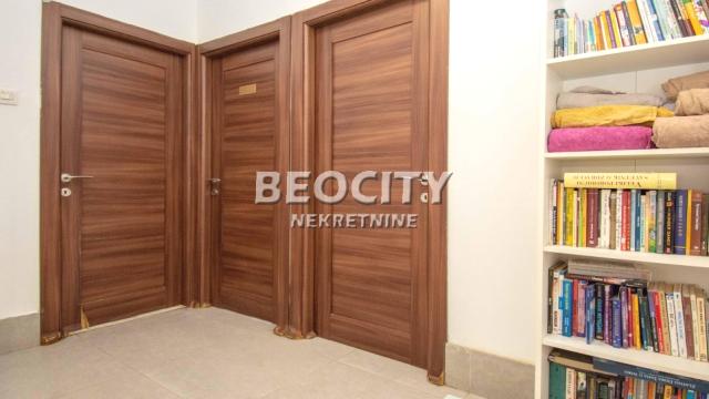 Stan, Trosoban, Prodaja, 72m2, Gornji grad, Zemun, Banijska