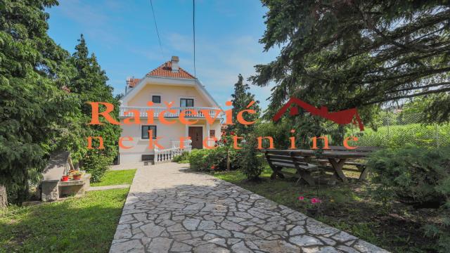 Kuća, Prodaja, 370m2, Avala, Sopot, Pilota Rajka Cvetica