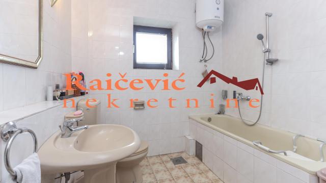 Kuća, Prodaja, 370m2, Avala, Sopot, Pilota Rajka Cvetica