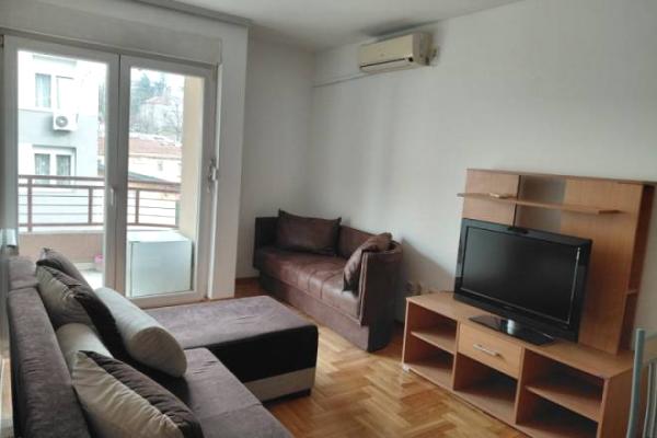 izdavanje, stanova,
beograd, 1050120, dvosoban-cerska