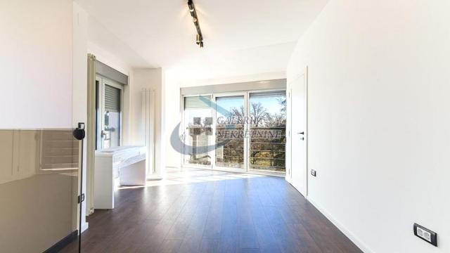 Stan, Petosoban, Izdavanje, 195m2, Banovo brdo, Čukarica, Kneza Višeslava