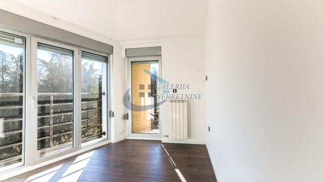 Stan, Petosoban, Prodaja, 195m2, Banovo brdo, Čukarica, Kneza Višeslava