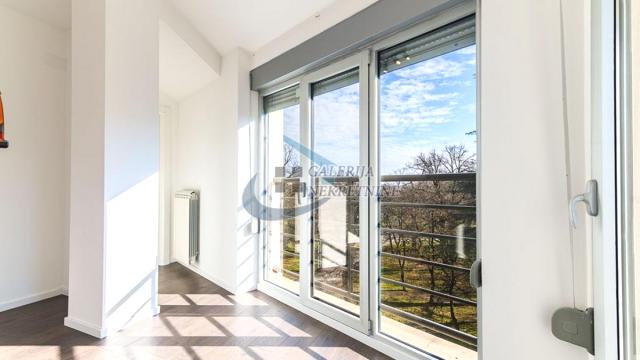 Stan, Petosoban, Prodaja, 195m2, Banovo brdo, Čukarica, Kneza Višeslava