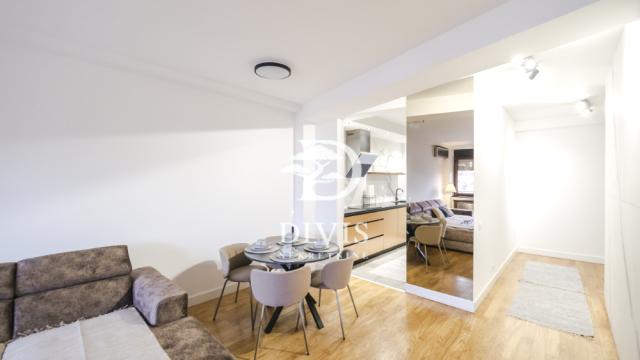 Stan, Trosoban, Izdavanje, 111m2, Nebojšina