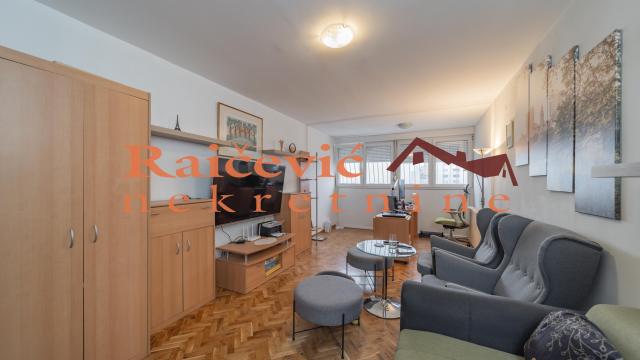 Stan, Trosoban, Prodaja, 73m2, Gornji grad, Zemun, Banijska