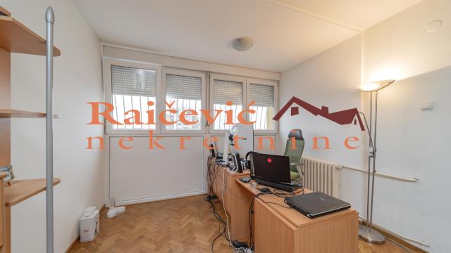 Stan, Trosoban, Prodaja, 73m2, Gornji grad, Zemun, Banijska