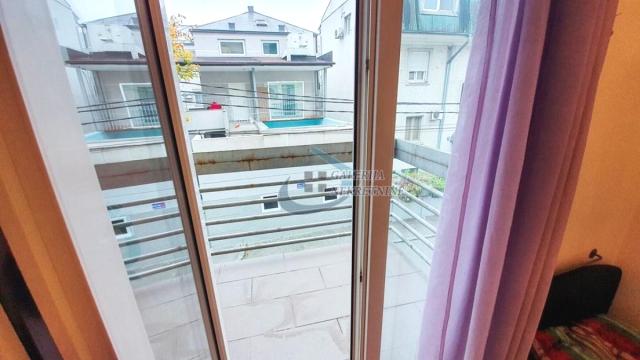 Stan, Trosoban, Prodaja, 57m2, Južni bulevar, Vračar, Generala Horvatovića