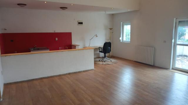 Kuća, Trosoban, Prodaja, 240m2, Plavi horizonti, Zemun, Isidora Stojanovica