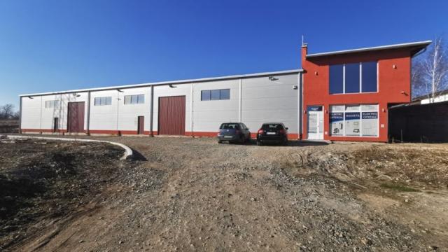 Poslovni prostor, Petosoban i veći, Prodaja, 765m2, Pojate, Okolno mesto, Svetog Tome 13