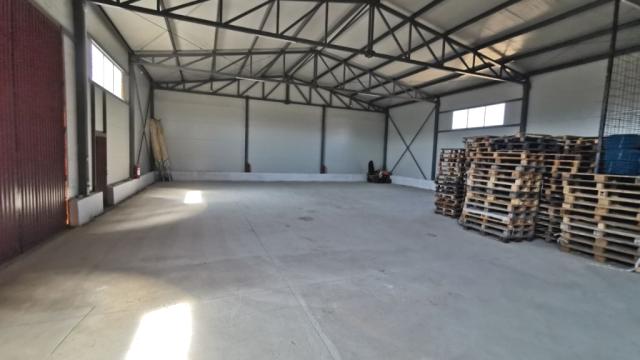 Poslovni prostor, Petosoban i veći, Prodaja, 765m2, Pojate, Okolno mesto, Svetog Tome 13