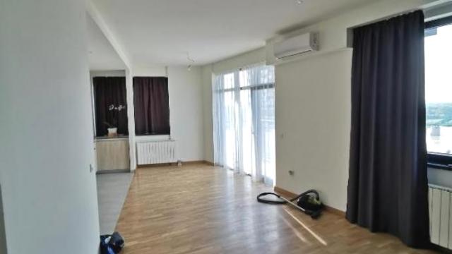 Stan, četvorosoban, Prodaja, 112m2, Beograd na vodi, Savski venac, Hercegovačka