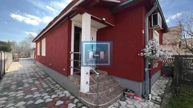 Kuća, četvorosoban, Prodaja, 118m2, Gradska lokacija, Ćuprija