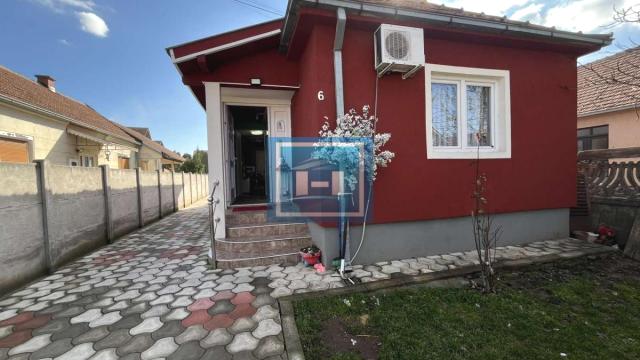 Kuća, četvorosoban, Prodaja, 118m2, Gradska lokacija, Ćuprija