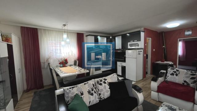 Kuća, četvorosoban, Prodaja, 118m2, Gradska lokacija, Ćuprija