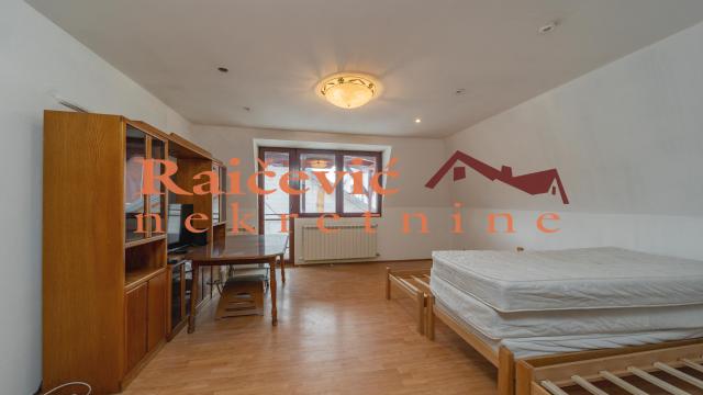 Kuća, Izdavanje, 250m2, Učiteljsko naselje, Zvezdara, Uciteljska