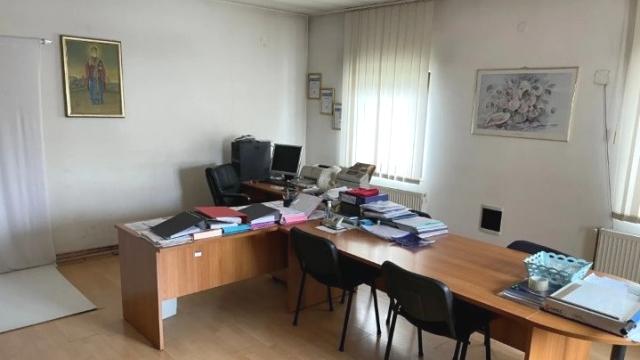 Poslovni prostor, Petosoban i veći, Prodaja, 650m2, Darosava, Okolno mesto, 1300 kaplara