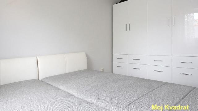 Stan, Trosoban, Prodaja, 82m2, Kalenić pijaca, Vračar, Topolska