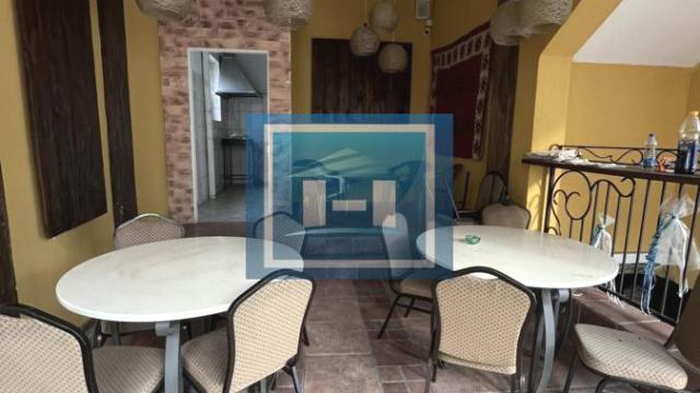 Poslovni prostor, Trosoban, Izdavanje, 140m2, Centar, Gradska lokacija, Ćuprija