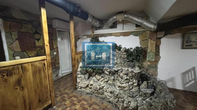 Poslovni prostor, Trosoban, Izdavanje, 140m2, Centar, Gradska lokacija, Ćuprija