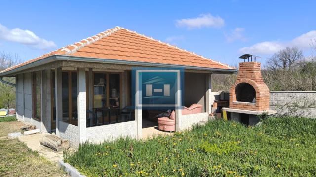 Kuća, Jednosoban, Prodaja, 44m2, Paljane, Okolno mesto, Ćuprija