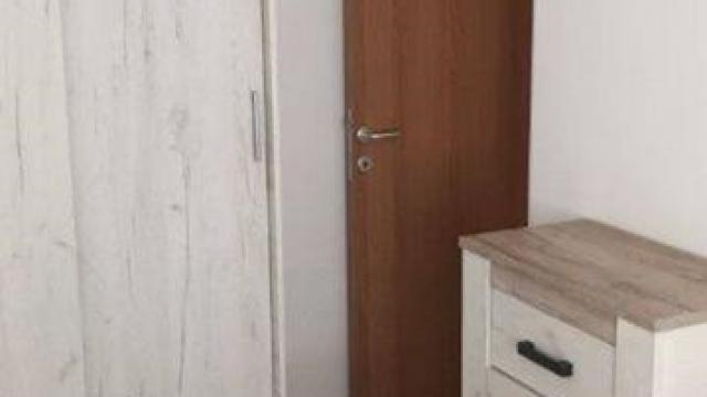 Stan, Trosoban, Prodaja, 48m2, Norveskih Interniraca